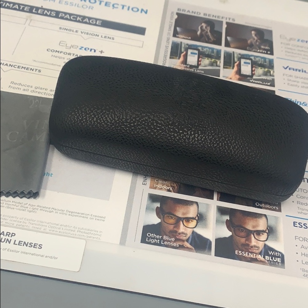 Vince camuto eye glass case/cleaning cloth!